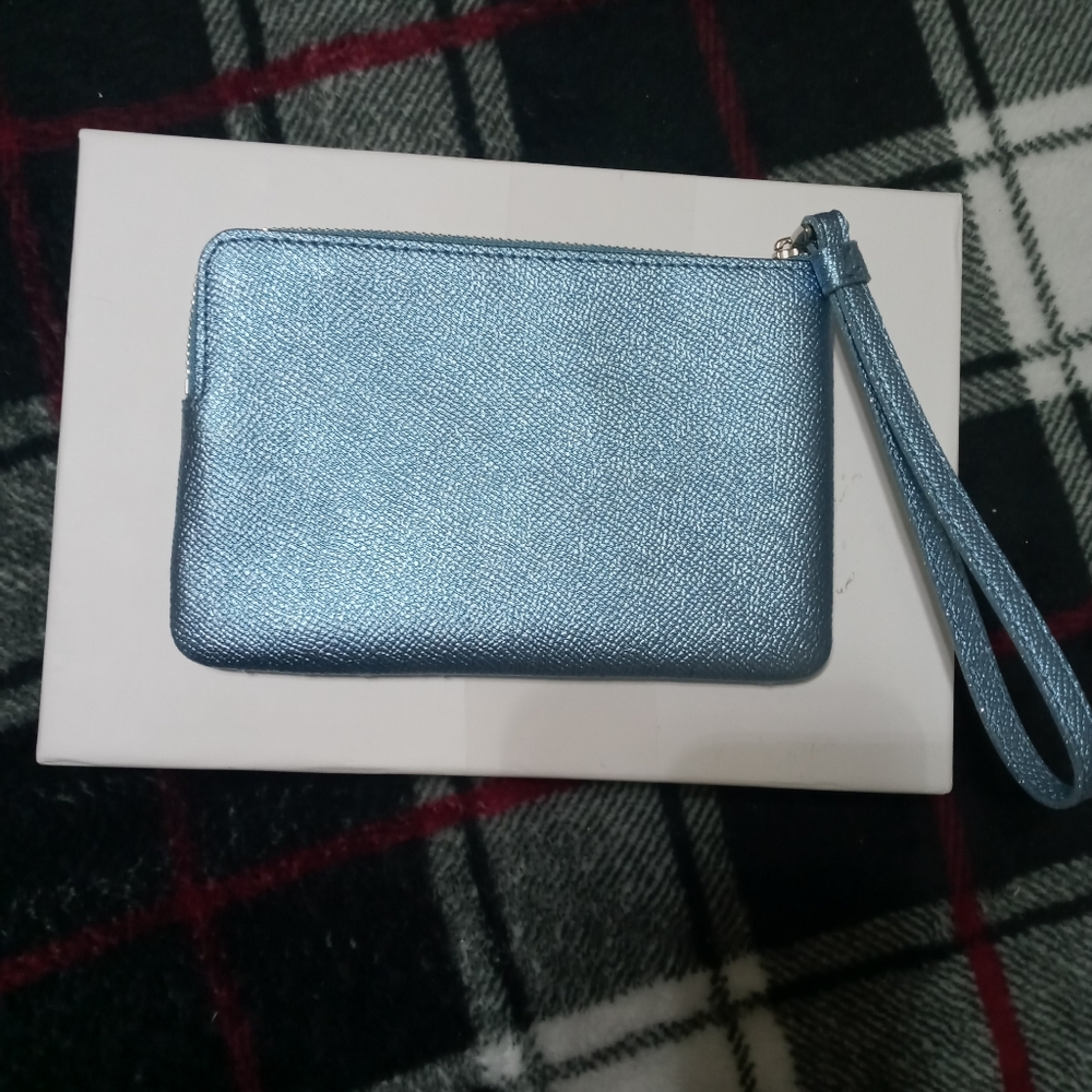 Coach wristlet - Picture 4 of 7